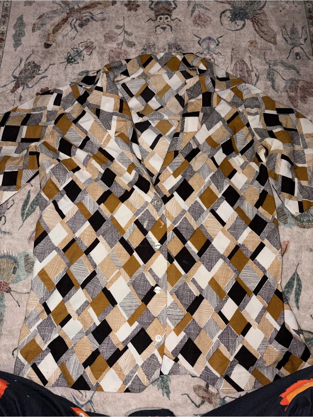 VTG 70s Fem Form Optical Chevron Geometric Dagger Collar Blouse
